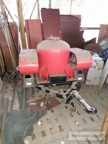 Agregat proszkowy AP 250 (bez środka gaśniczego) na przyczepie 1-osiowej 